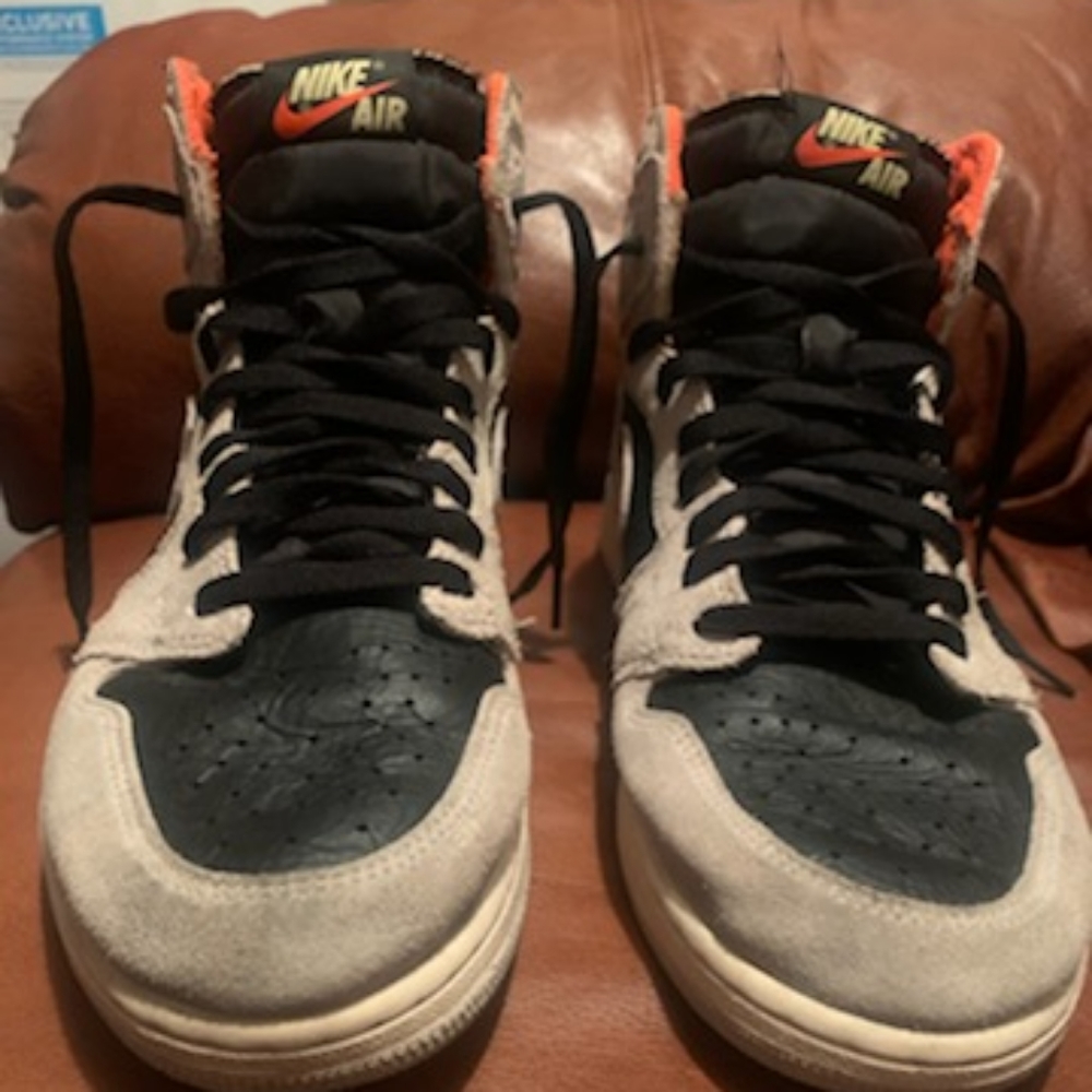 AIR JORDAN